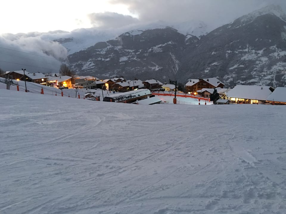Snow and ski sports