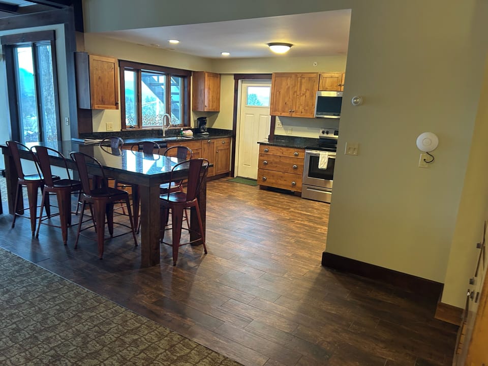 Veranda 1 Kitchen 2