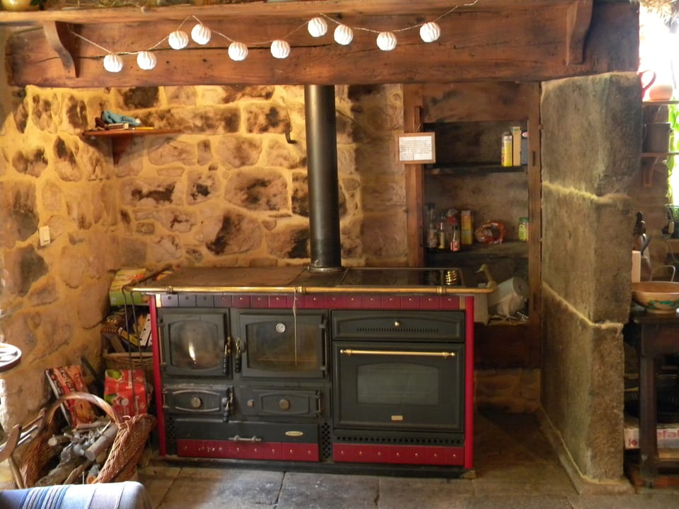 Beautiful old typical house, magnificent view, very quiet location House in Auvergne-Rhône-Alpes