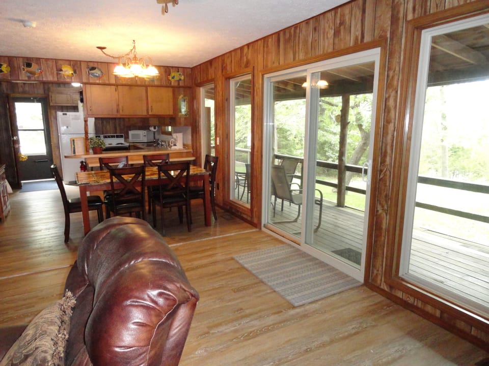 Lots of Windows in the Living/Dining Room Area.