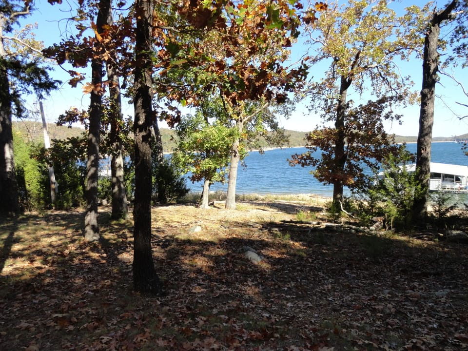 Gentle Walk to the Water- No Dock Available. 