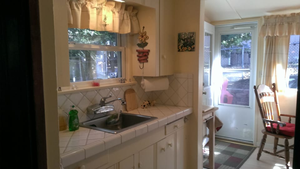 Vintage Kitchen
Updated & Equiped