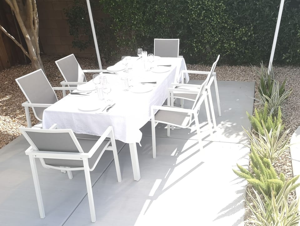 Outdoor dining