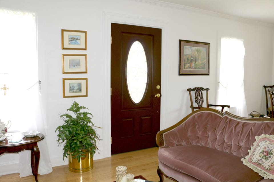 Comfortable Parlor for reading and visiting your loved ones.