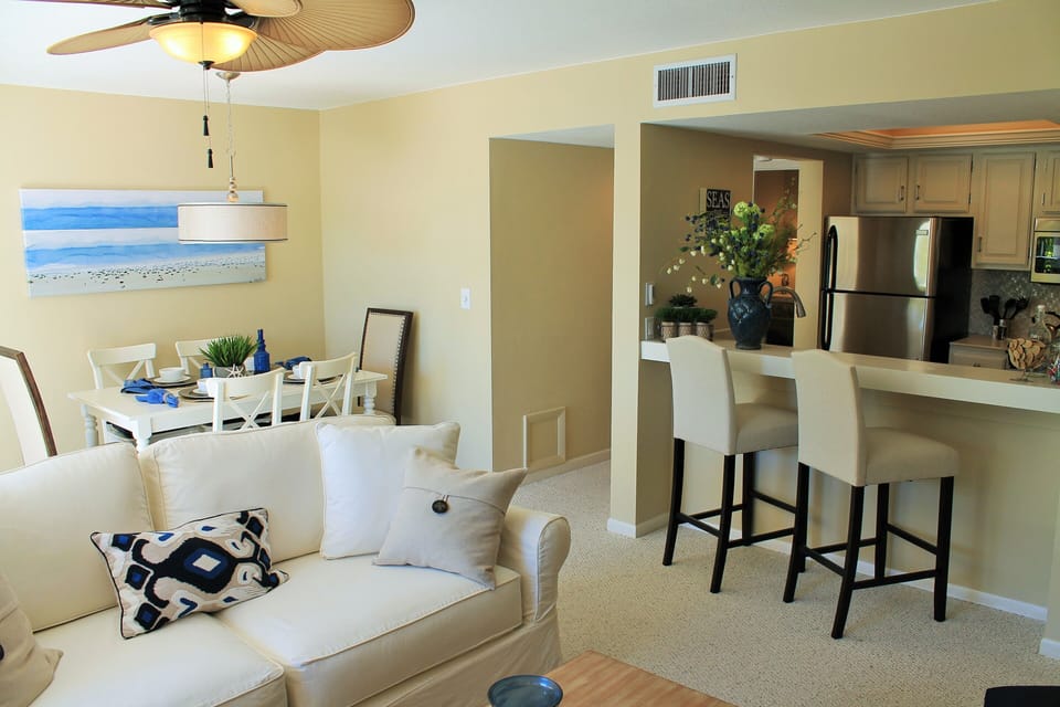 Updated Kitchen & Dining