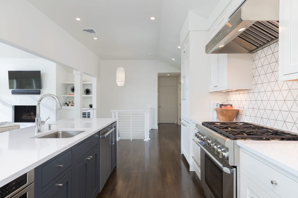 Modern Chef’s kitchen 