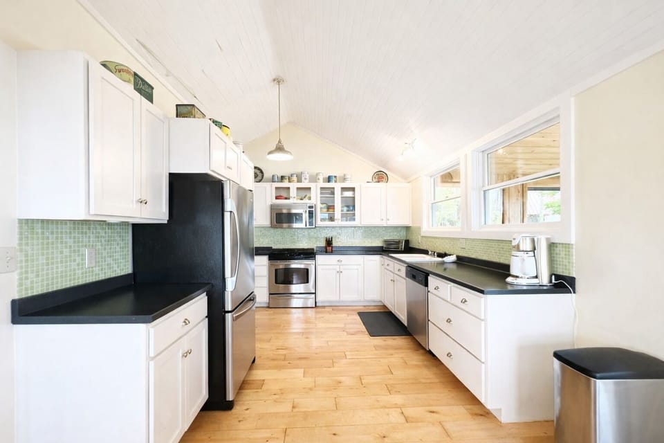 Large well equipped kitchen.