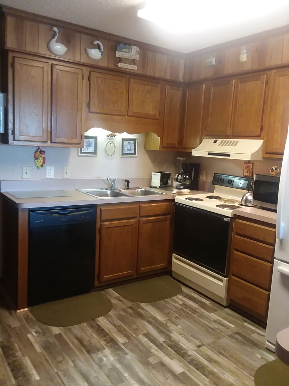 Remodeling new kitchen floor.