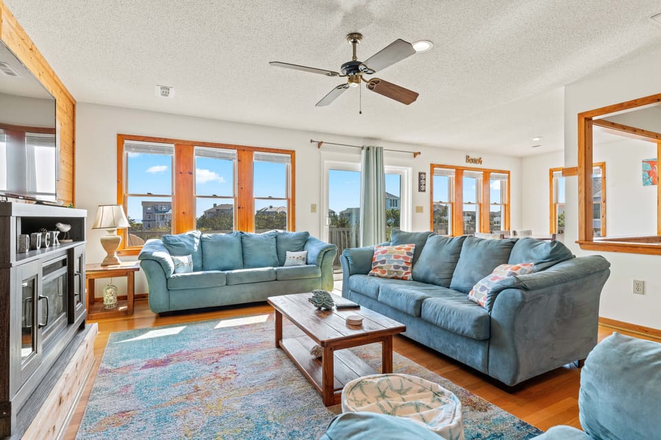 Living room - upper level