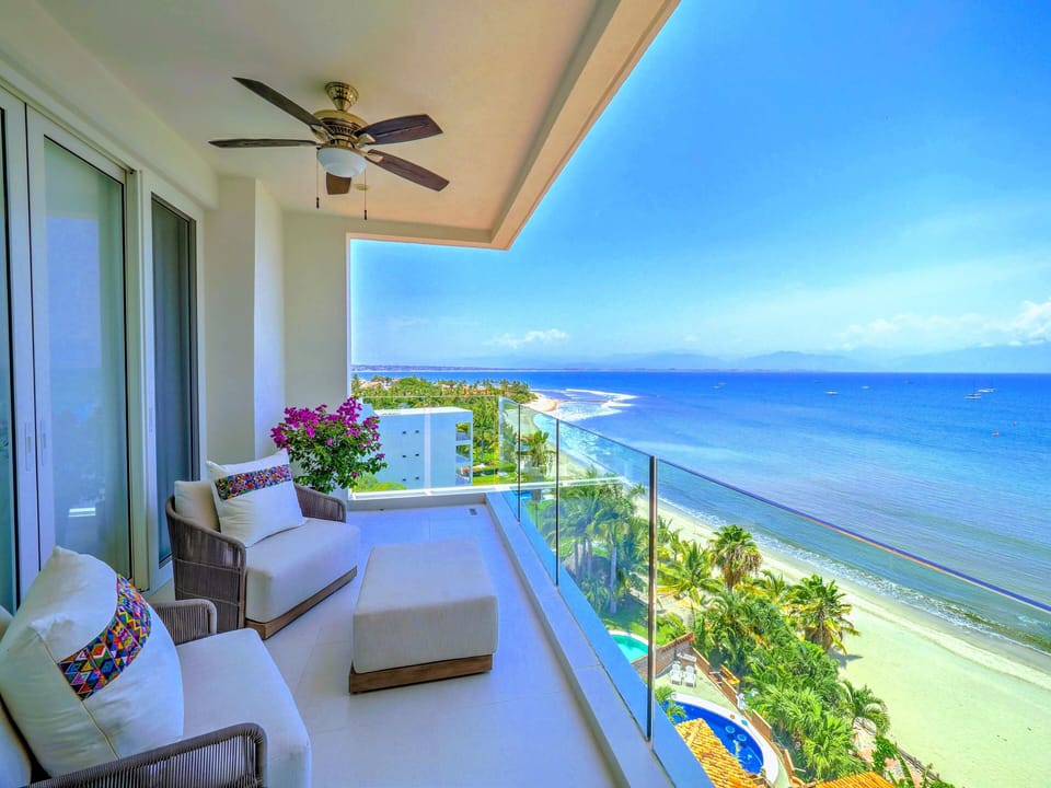 Master bedroom lounge deck