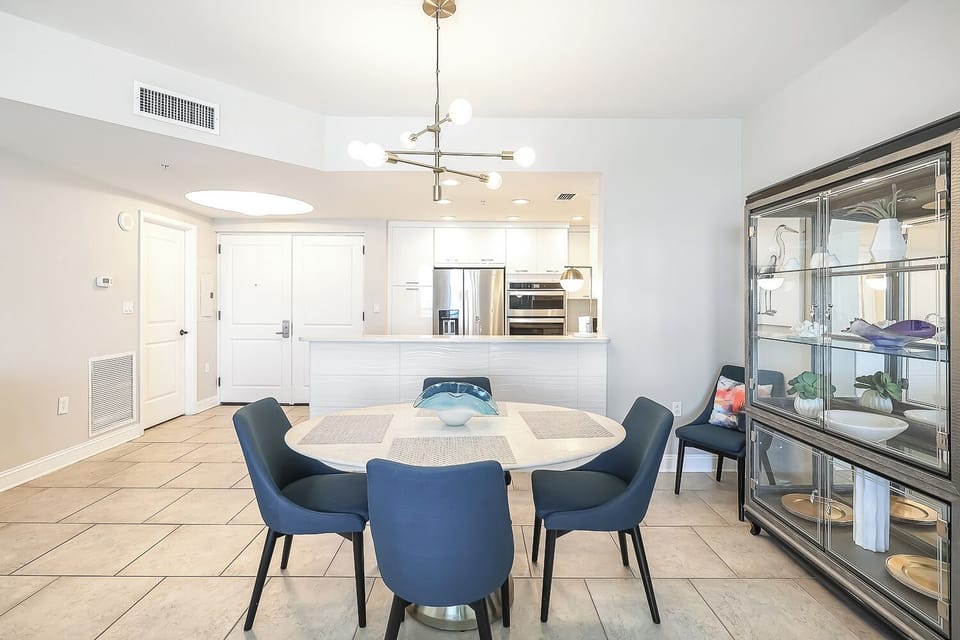 Dining Room 1.0