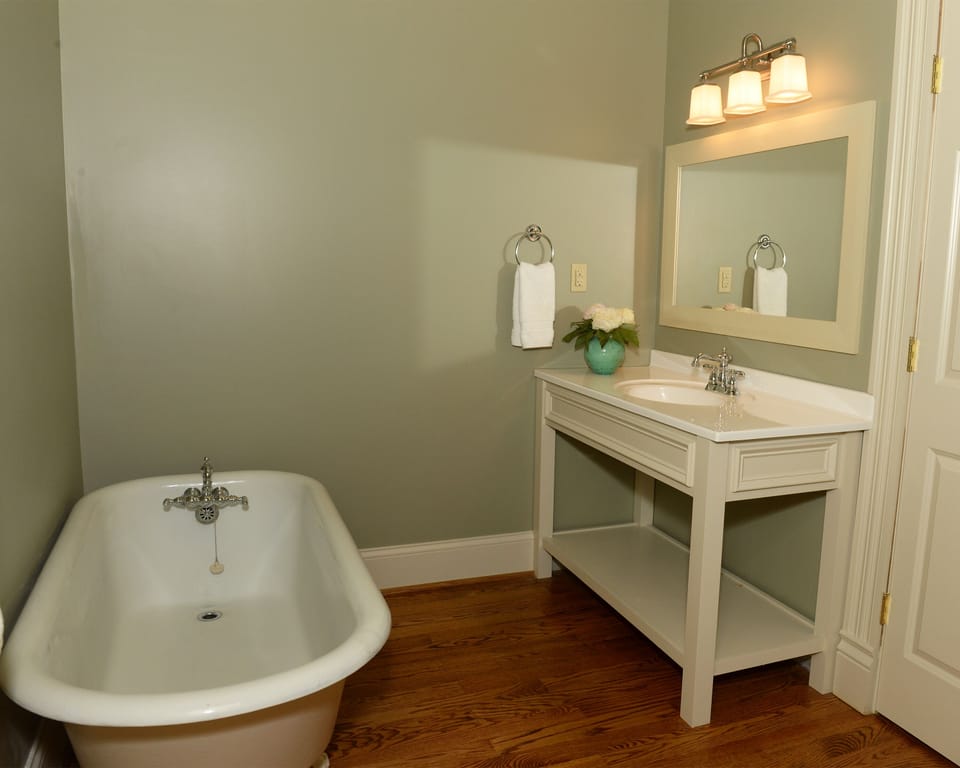 Master bathroom.