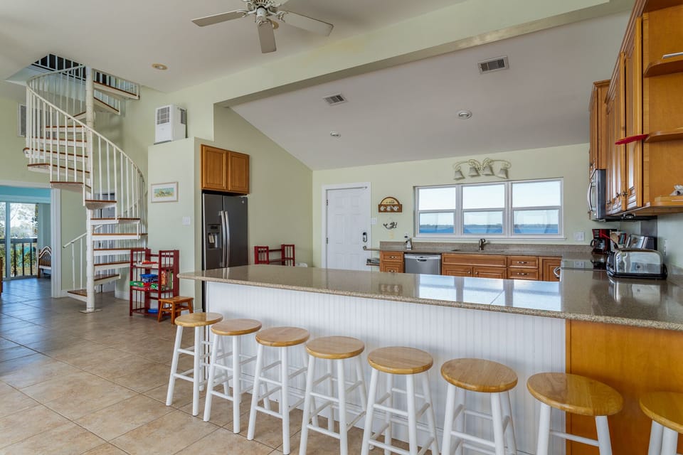 Large kitchen bar.