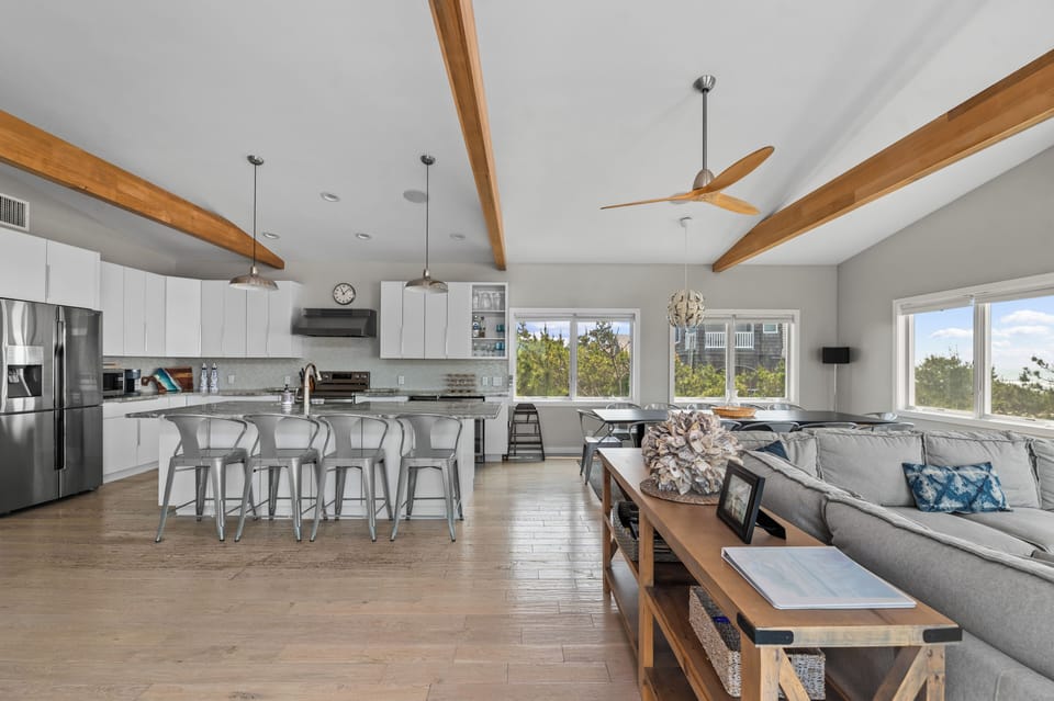 Fully stocked kitchen with professional ice maker, beverage & wine refrigerator