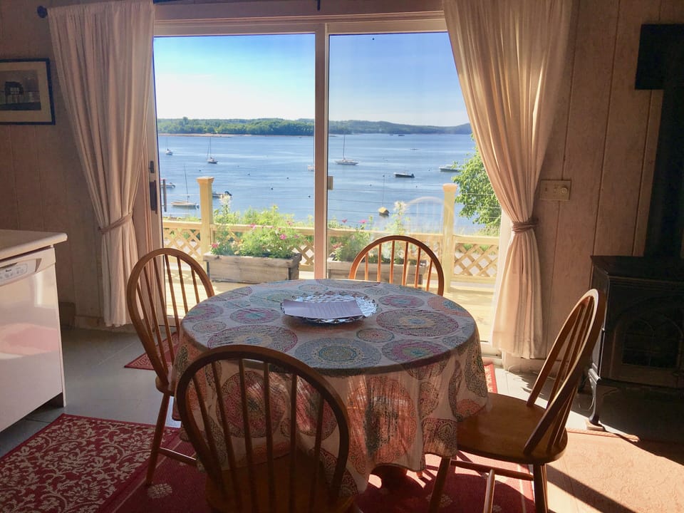 dining area. deck in background