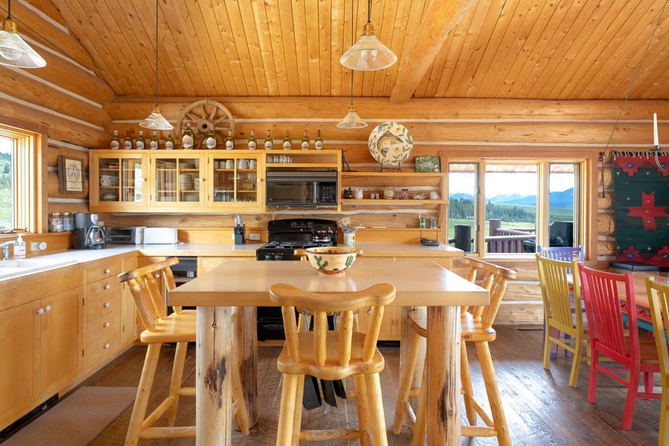 Fully stocked gourmet kitchen with propane gas range 