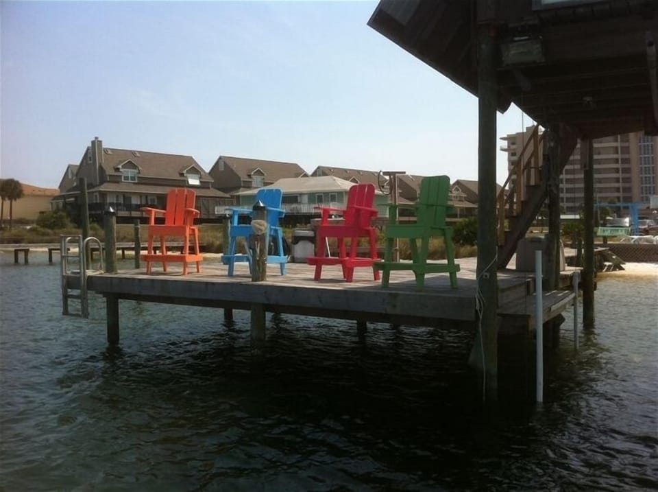 Pier view from the Ole River