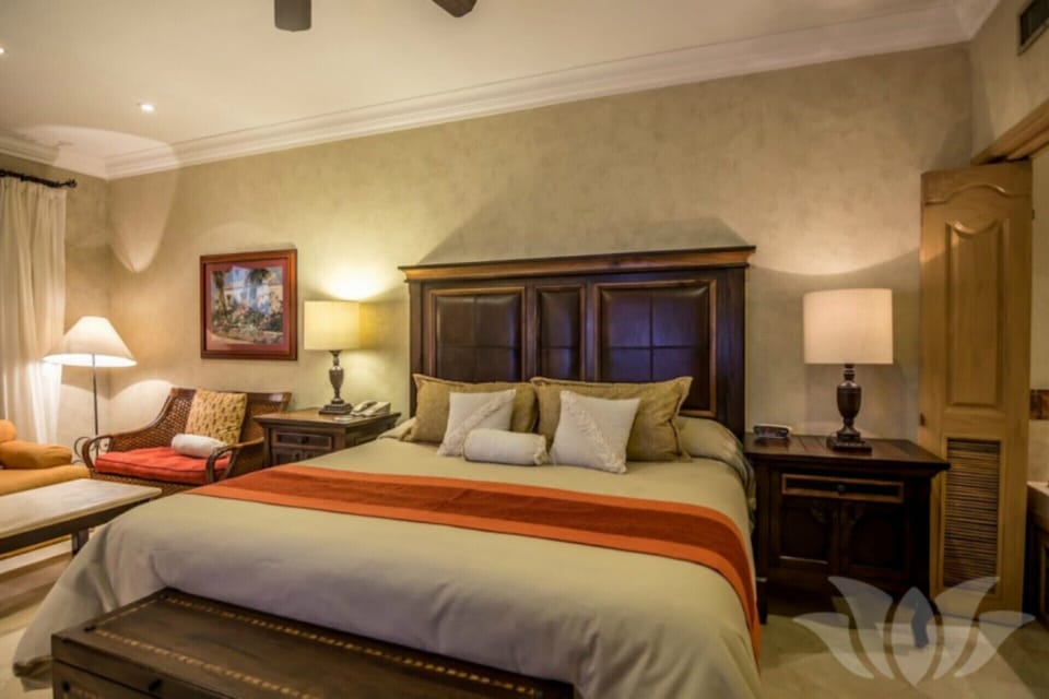 beautiful master bedroom