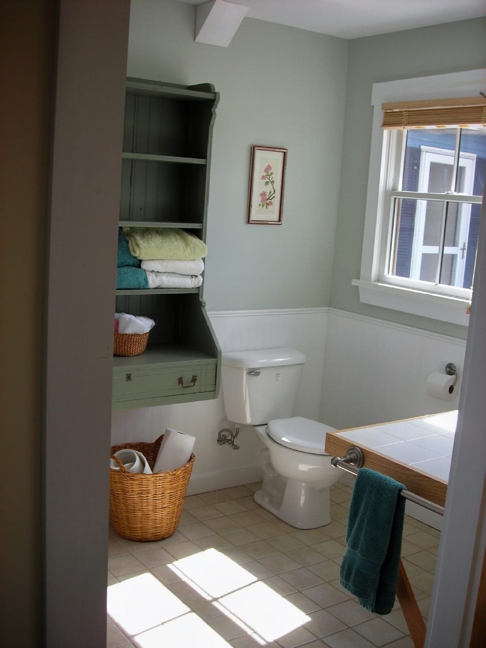 First floor Bathroom w  shower, clothes w d