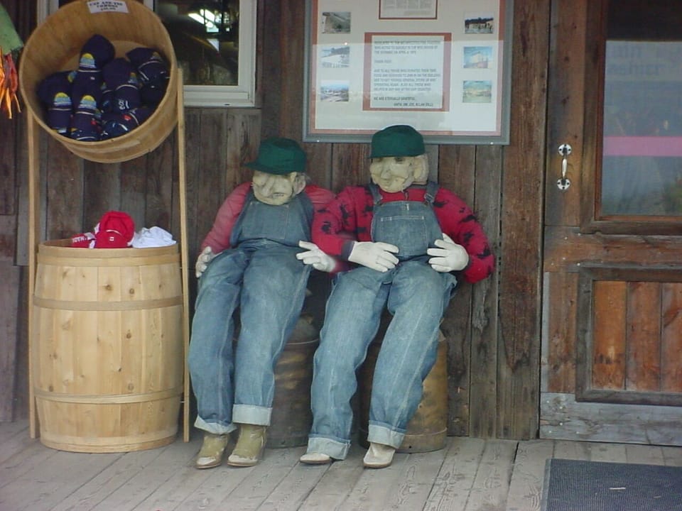 Howdy folks!  Welcome.