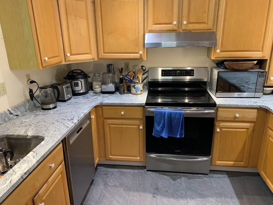 Kitchen granite counter & induction stove