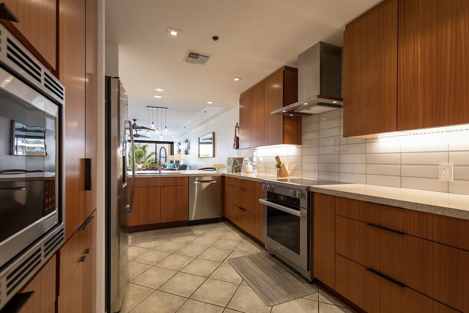 Thermador convection oven & microwave built-in on left, with gorgeous views out!