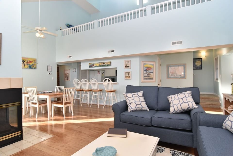 Living room
