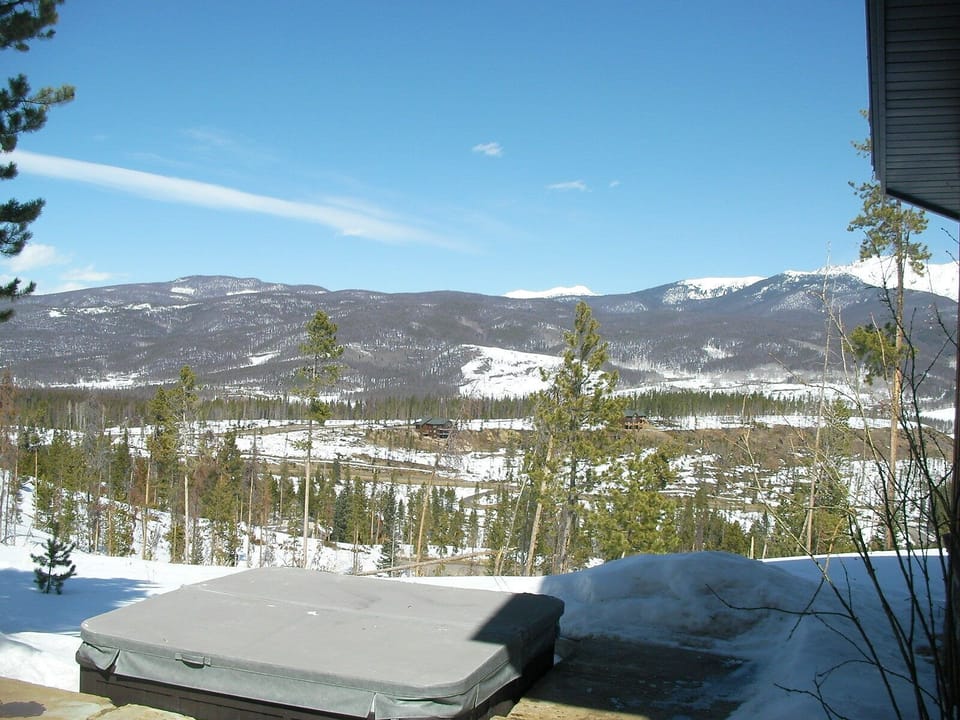 This is the private Jacuzzi, just out the side door, looking across the valley.