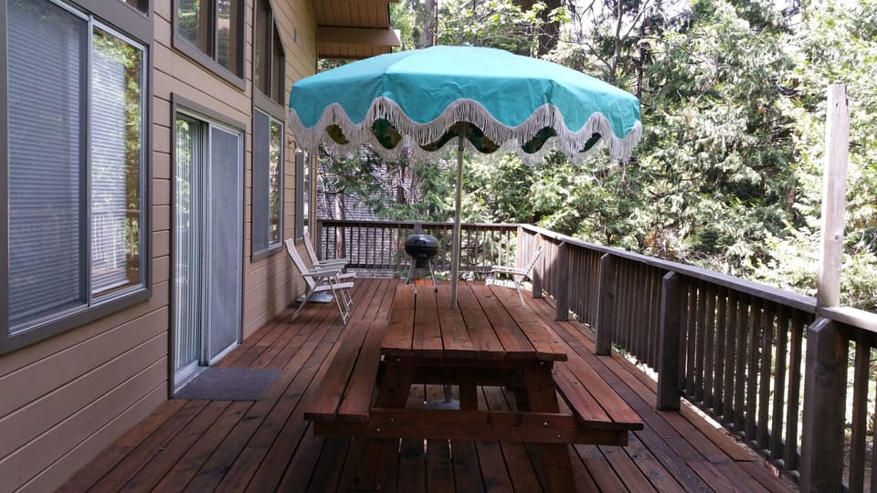 back deck, charcoal bbq