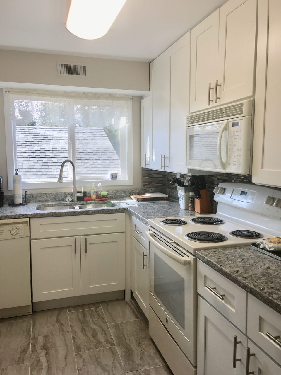 Newly renovated gourmet kitchen