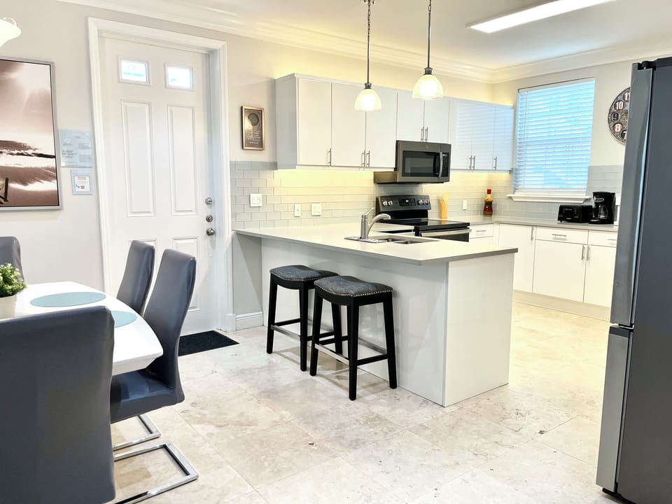 Entrance & Kitchen
