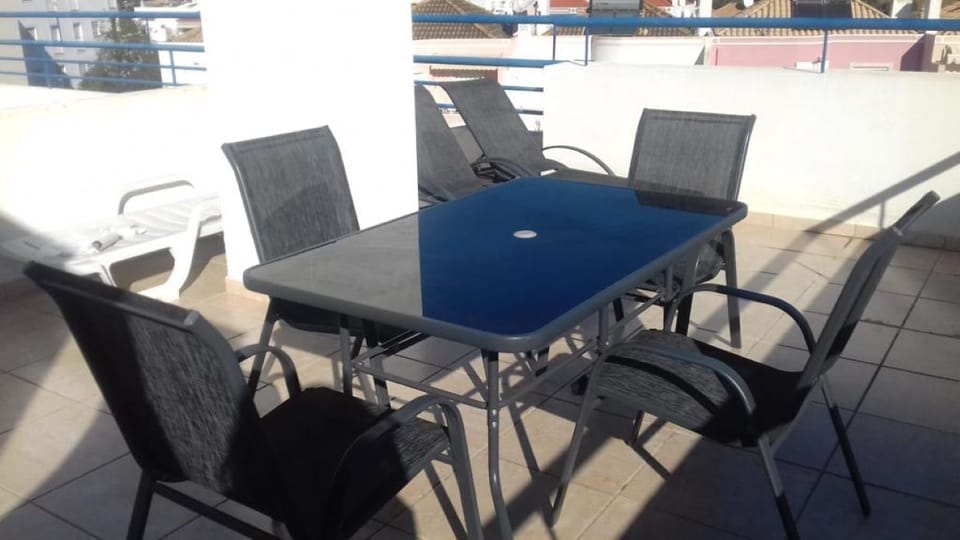 Roof terrace
