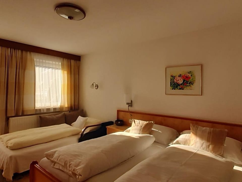 App. Sonnblick, 1 bedroom max. 3 pers./2. double room bookable - Weinschreiber, Apart & Bed and Breakfast in Salzburgerland