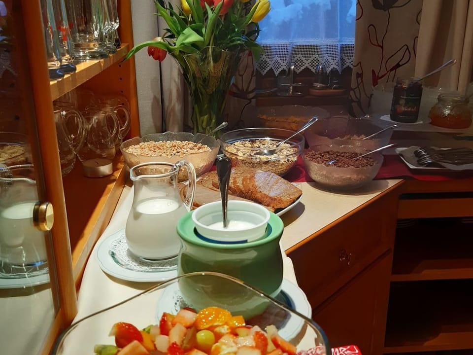 Breakfast meal