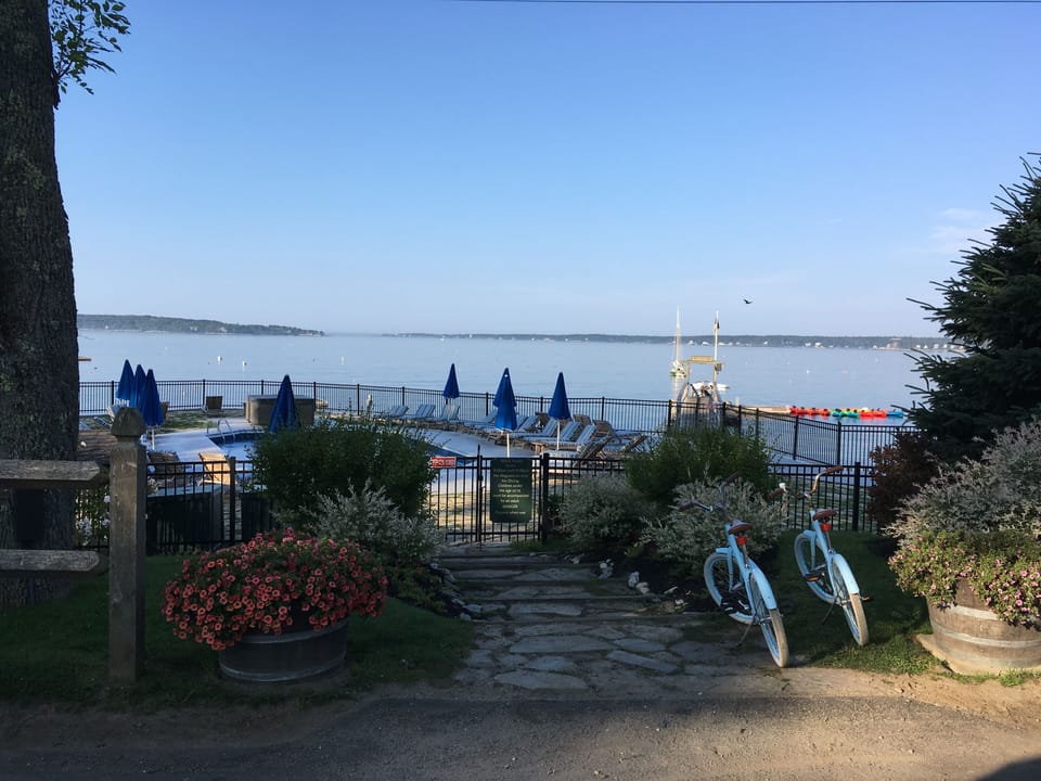 The rental includes (6) guest passes for the Spruce Point Inn..pools, bikes, etc