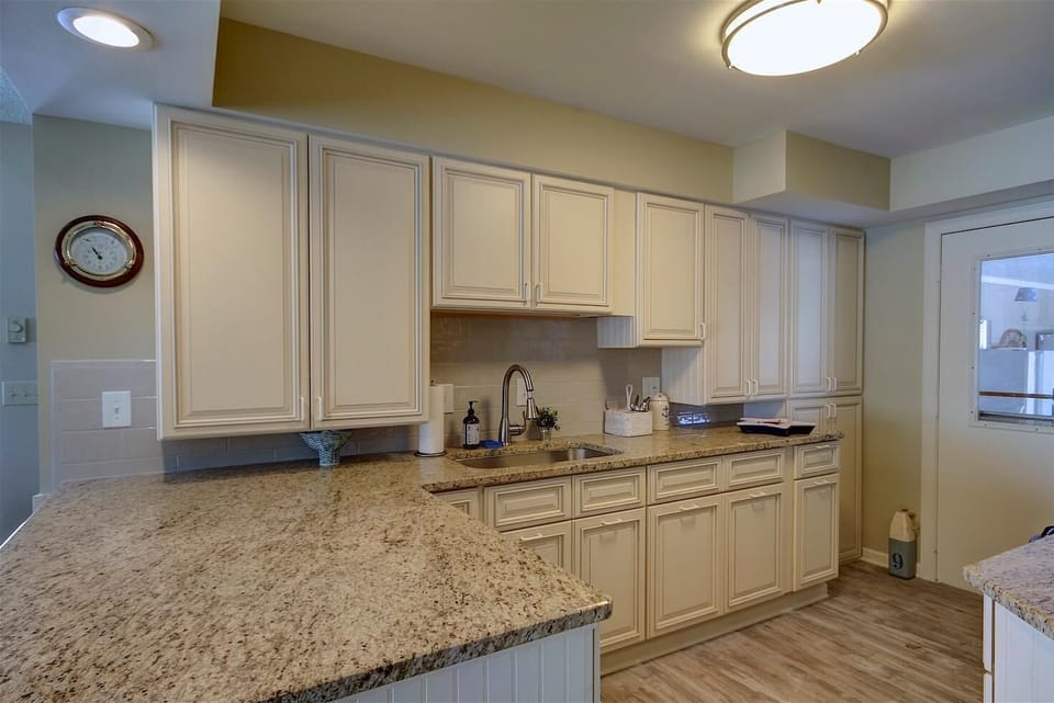 new kitchen with granite counters
