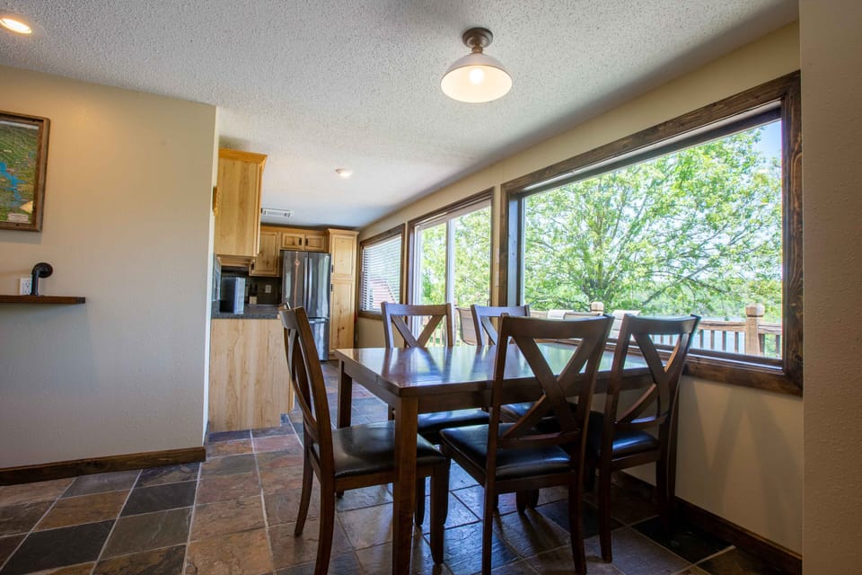 Dining area with seating for 5