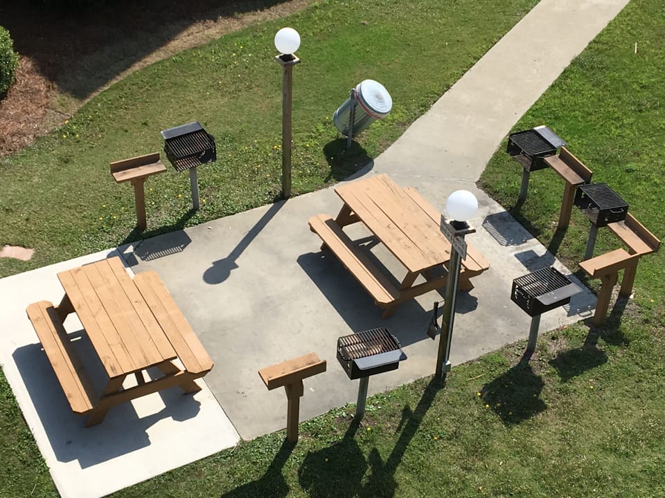 grill and picnic area