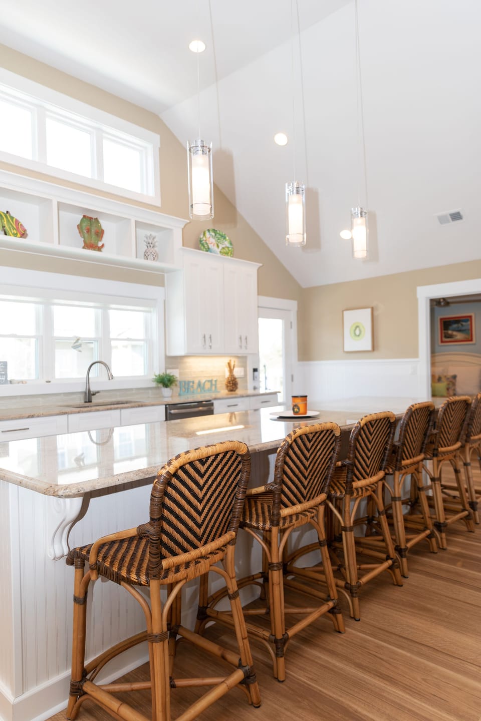 Kitchen area with large eat in island area!