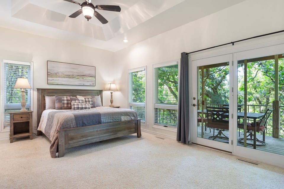 Main Level King Suite