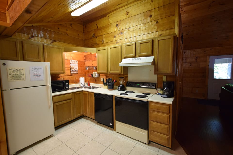 Fully equipped kitchen.