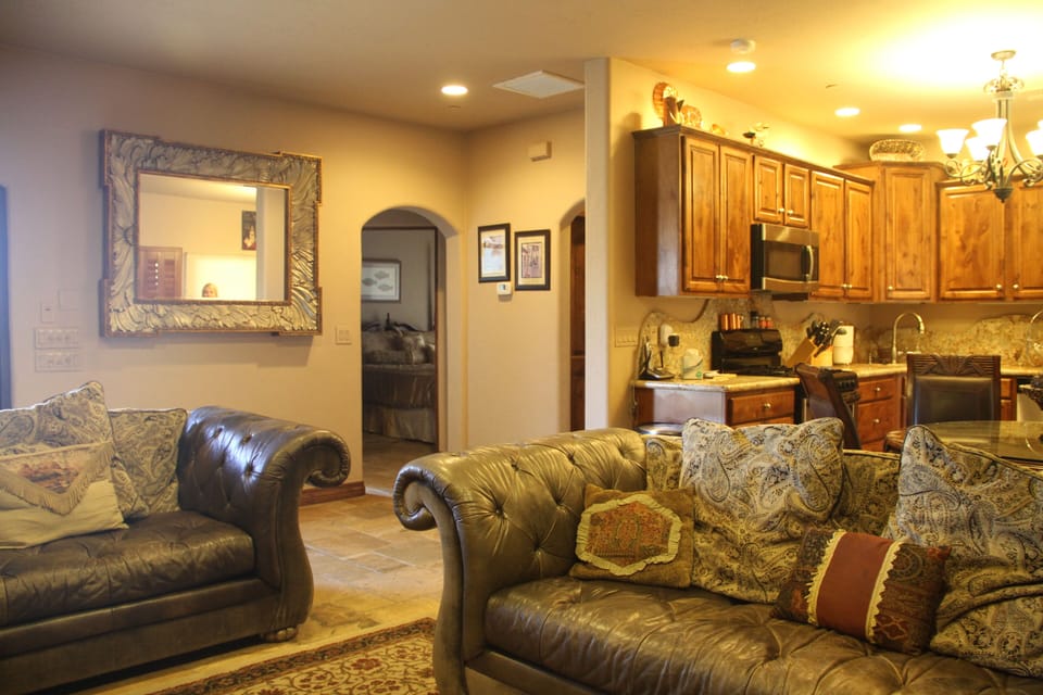 Guest Home Living