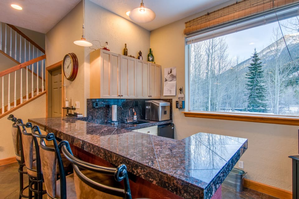 Wet bar in main living room