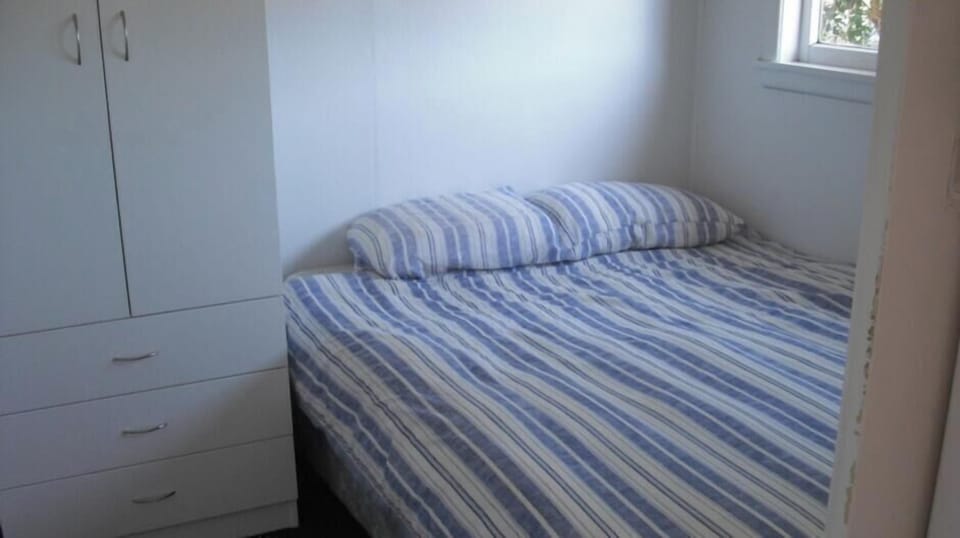 Bed 1