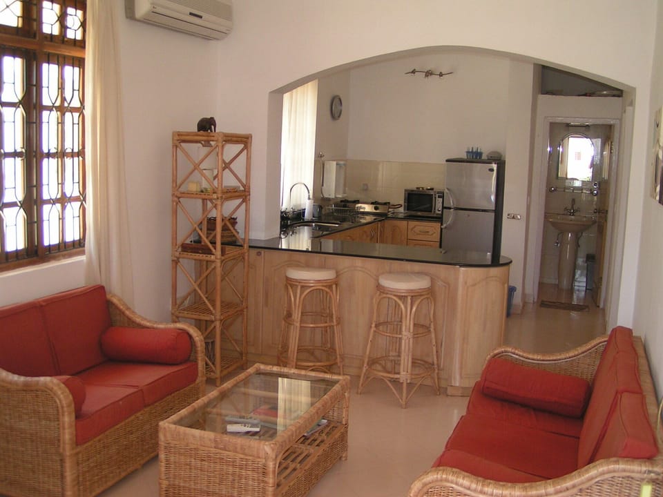 Open Plan Kitchen Lounge with fully equipped Kitchen & SAT TV