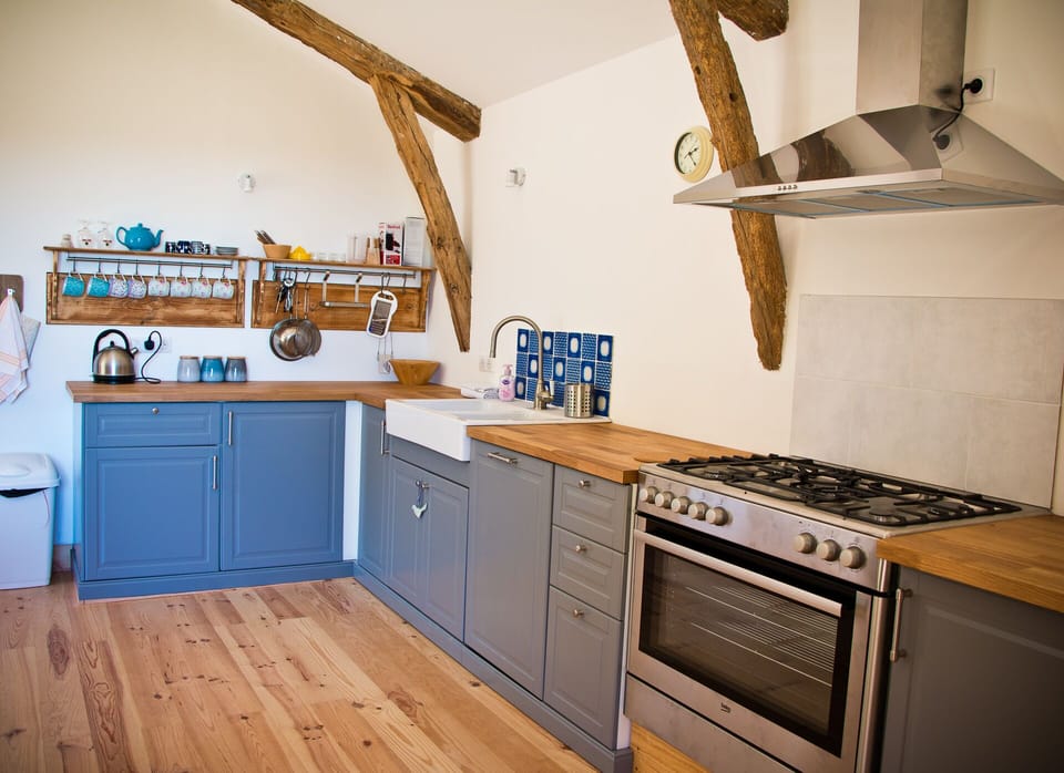Large, fully equipped kitchen space great for cooking a french feast