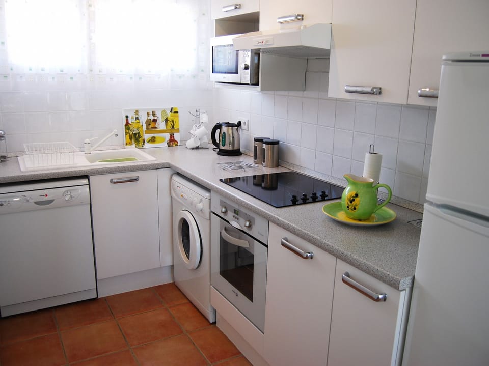 Kitchen - with mod cons