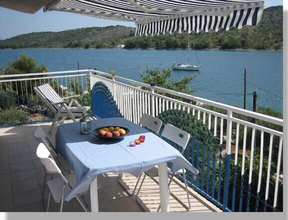 breakfast on the large balcony