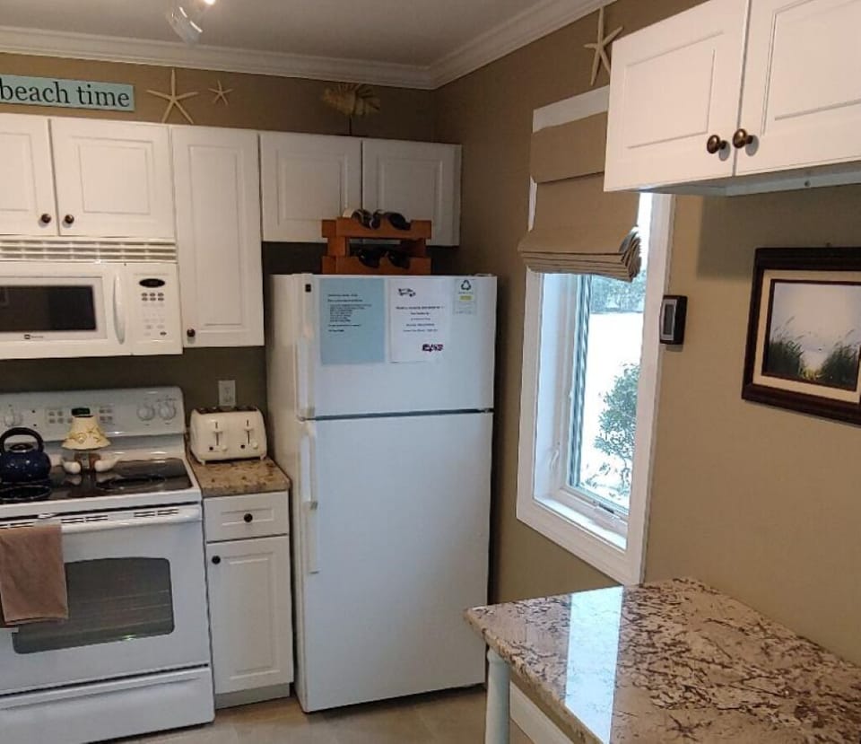 Different angle of kitchen.