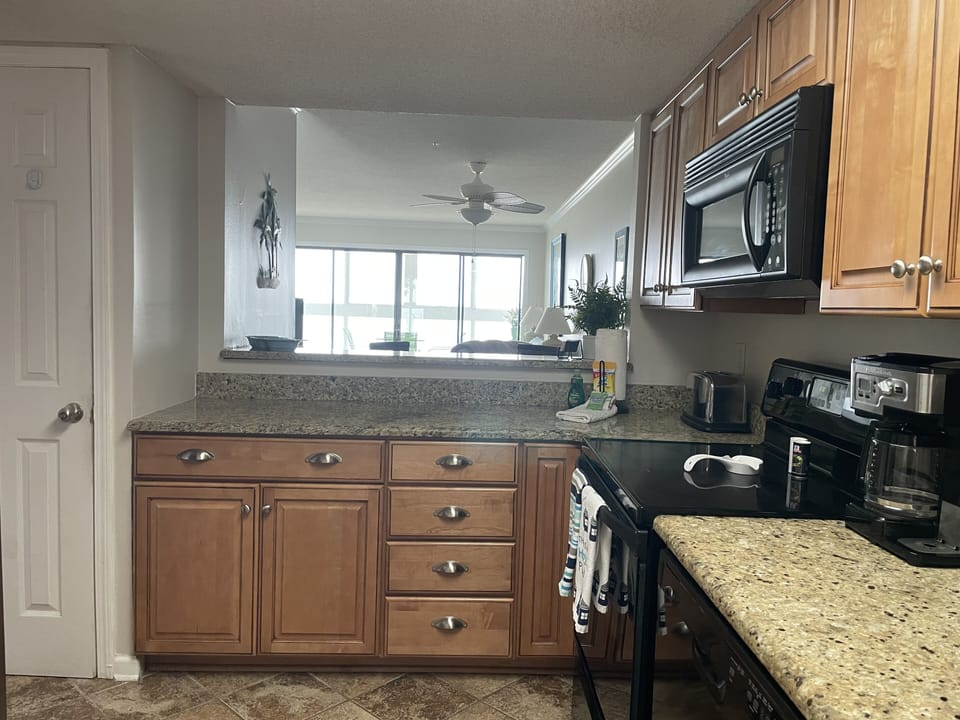 You can see the Gulf from the Kitchen !